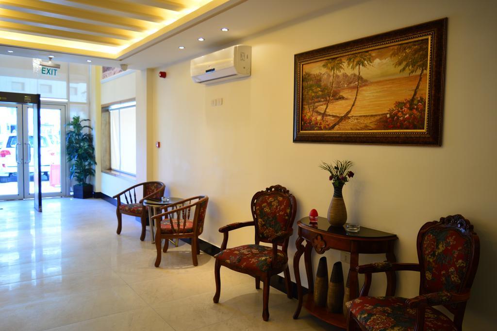 Ream Hotel Аман Екстериор снимка