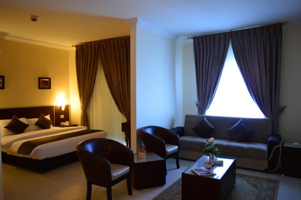 Ream Hotel Аман Стая снимка