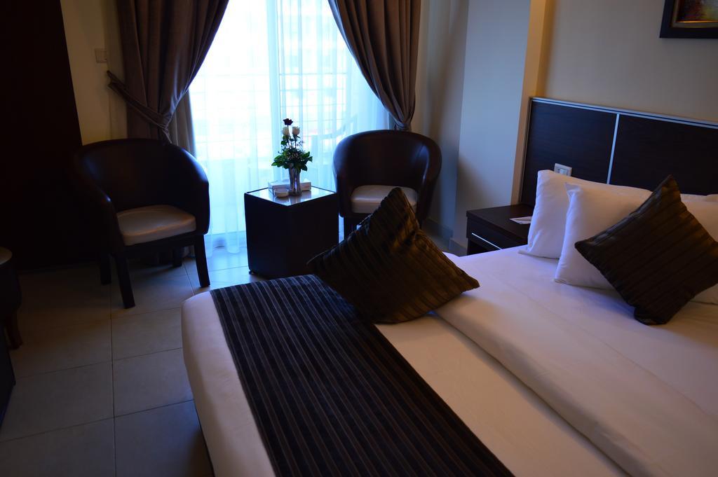 Ream Hotel Аман Стая снимка